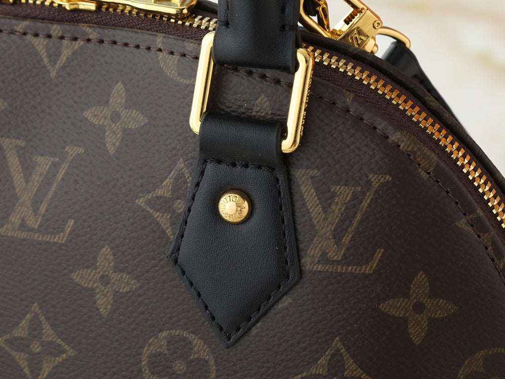 146PE84B Popular leather bag