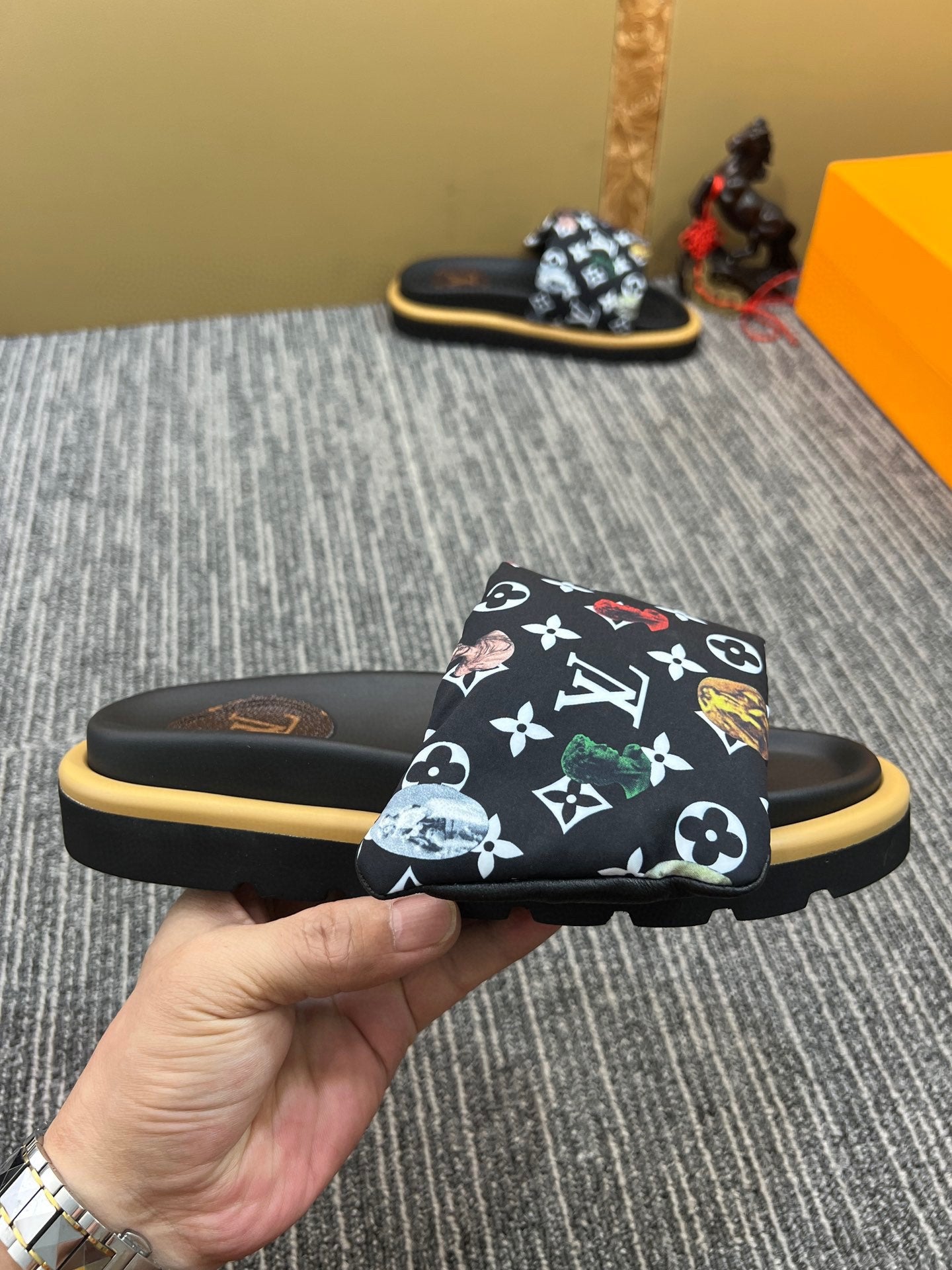 5XF120Z Popular leather quality Slippers