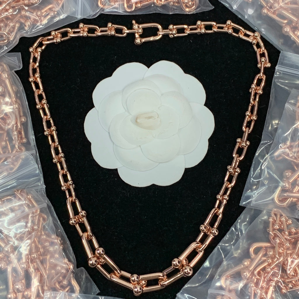 8XT30X  Popular     Earring Bracelets Necklaces