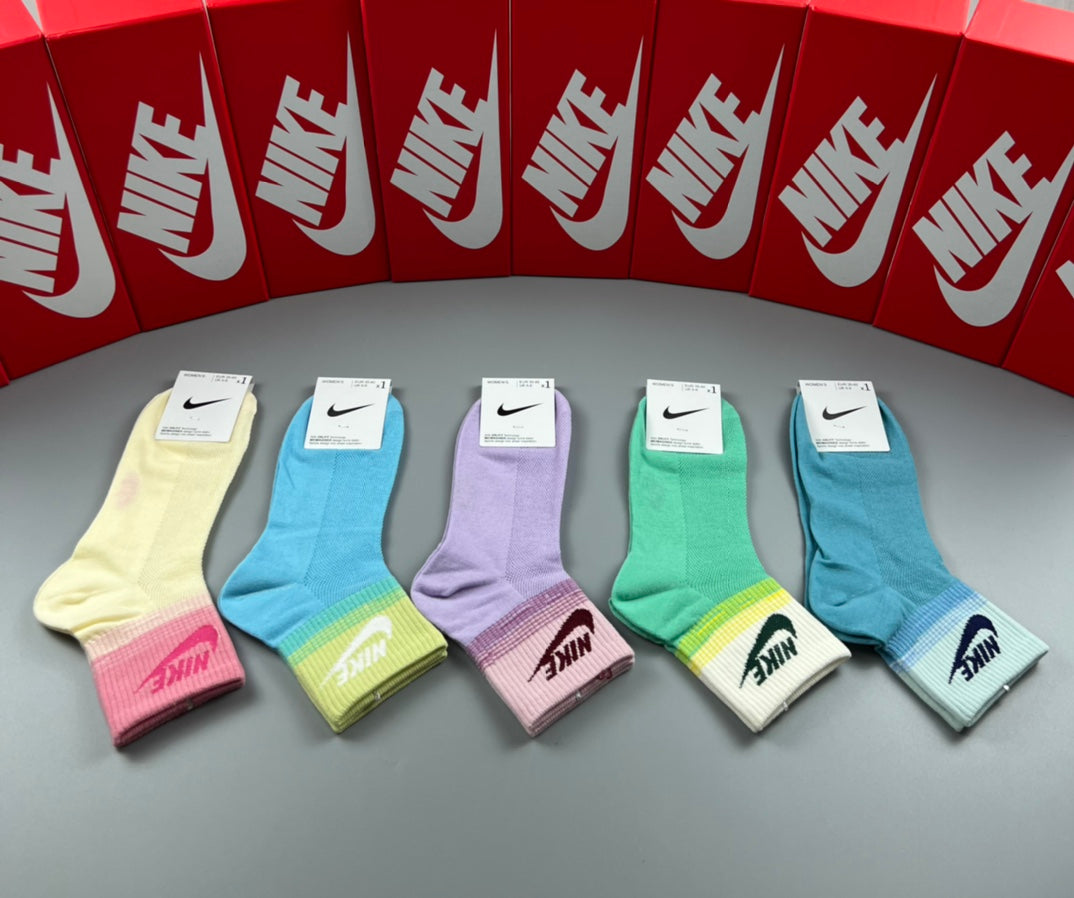 235QA70S Popular socks(5 pairs )