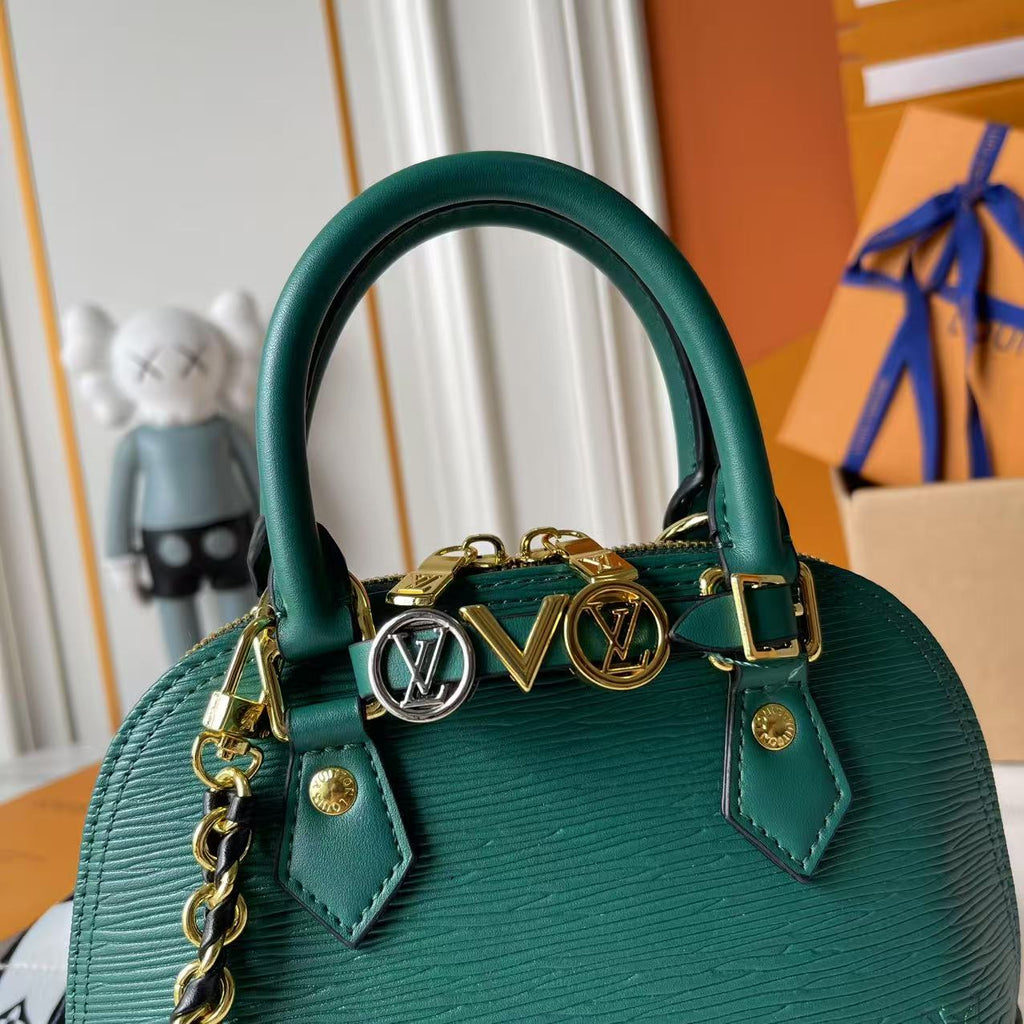 146PE95B Popular leather bag