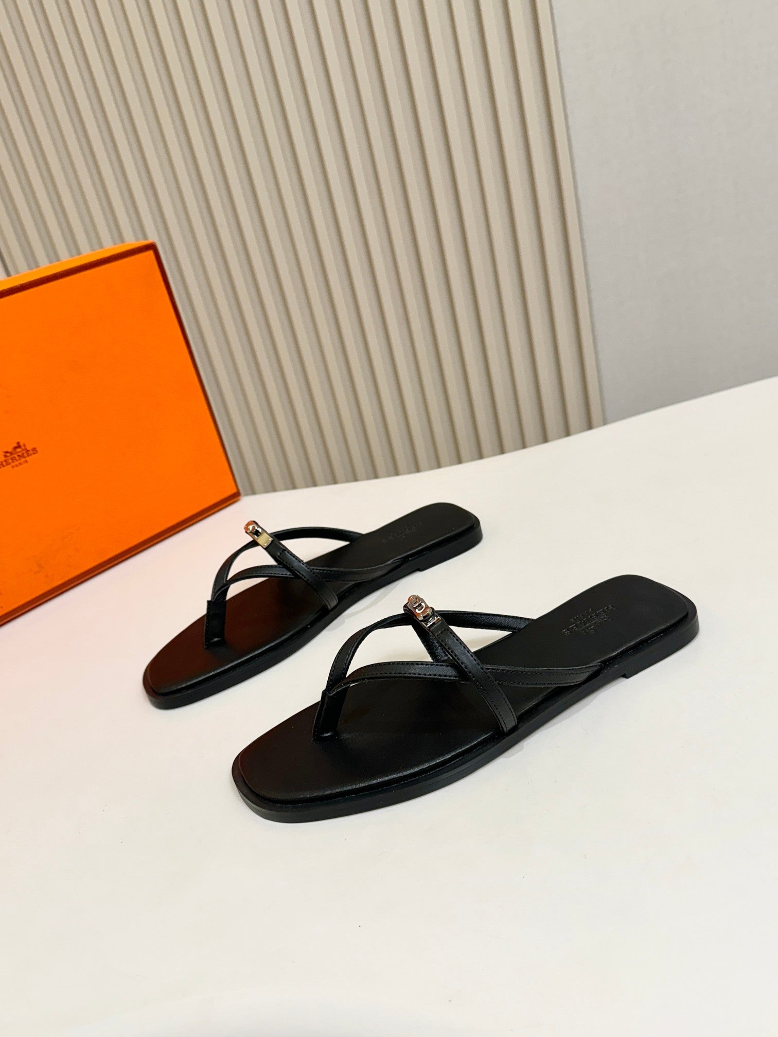 Z2X66H6 Popular high-quality leather Shoes
