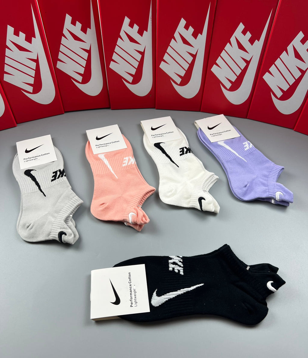 235QA69S Popular socks(5 pairs )