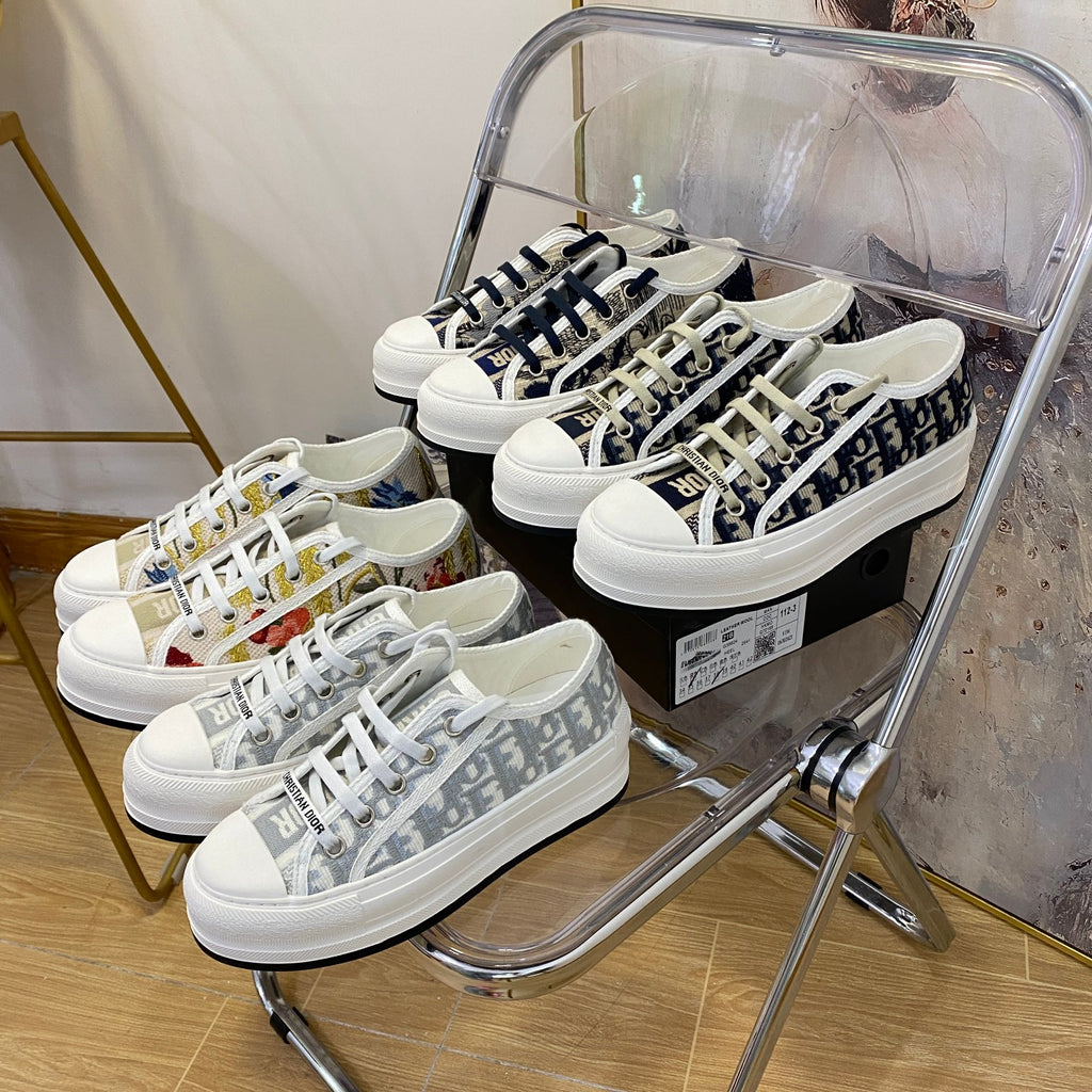 1XD67Z Popular shoes