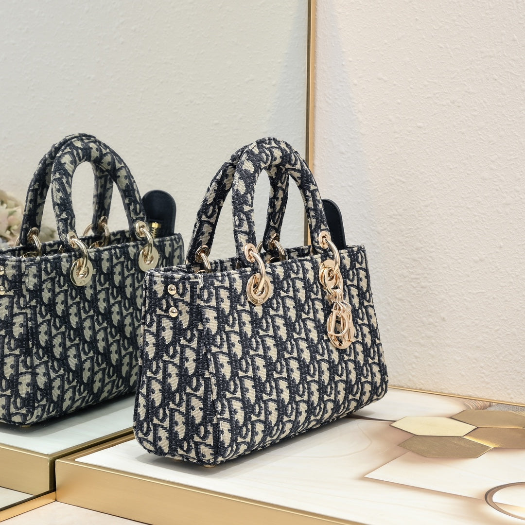 1XD439B Popular   embroidery bag