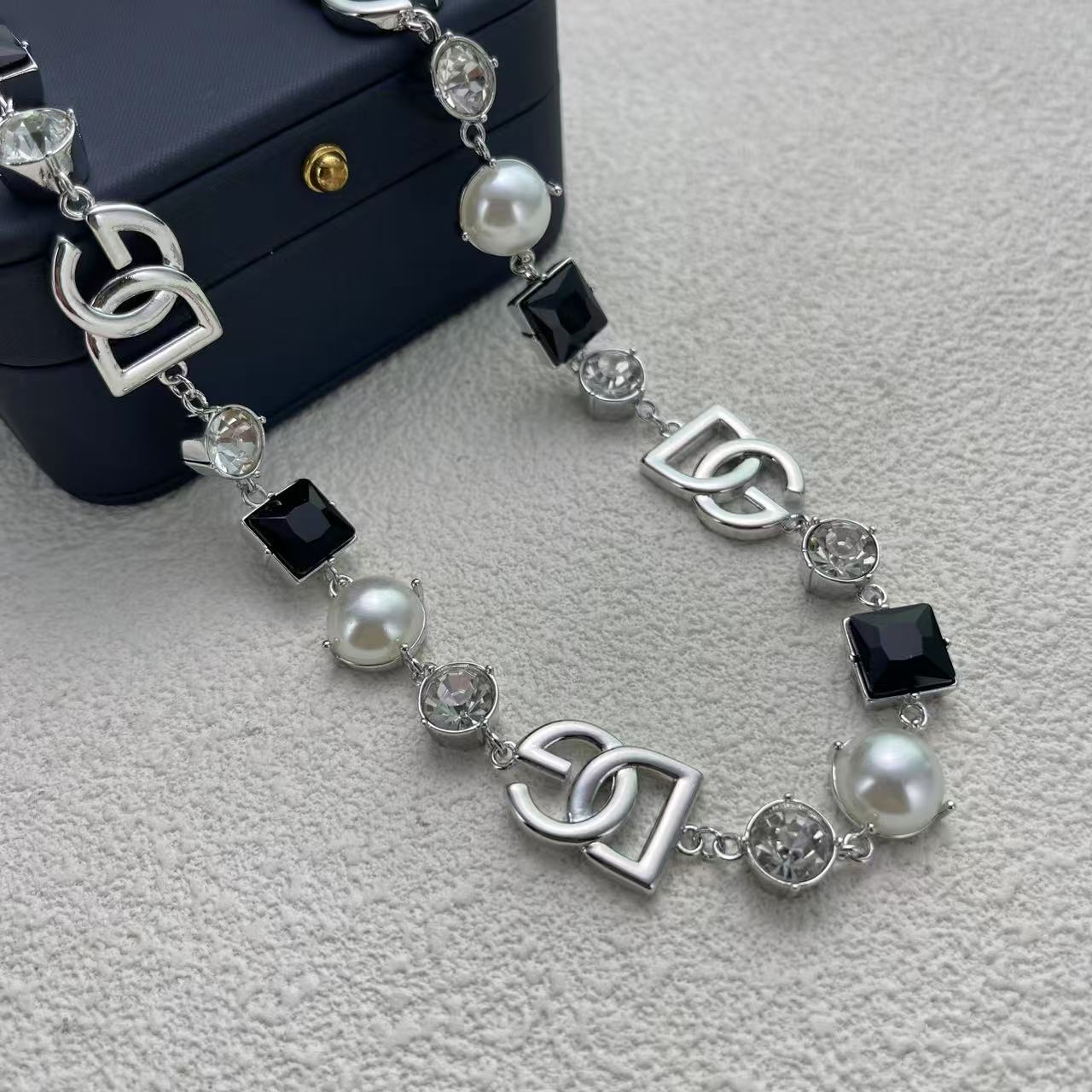 55QA245X Popular Necklace