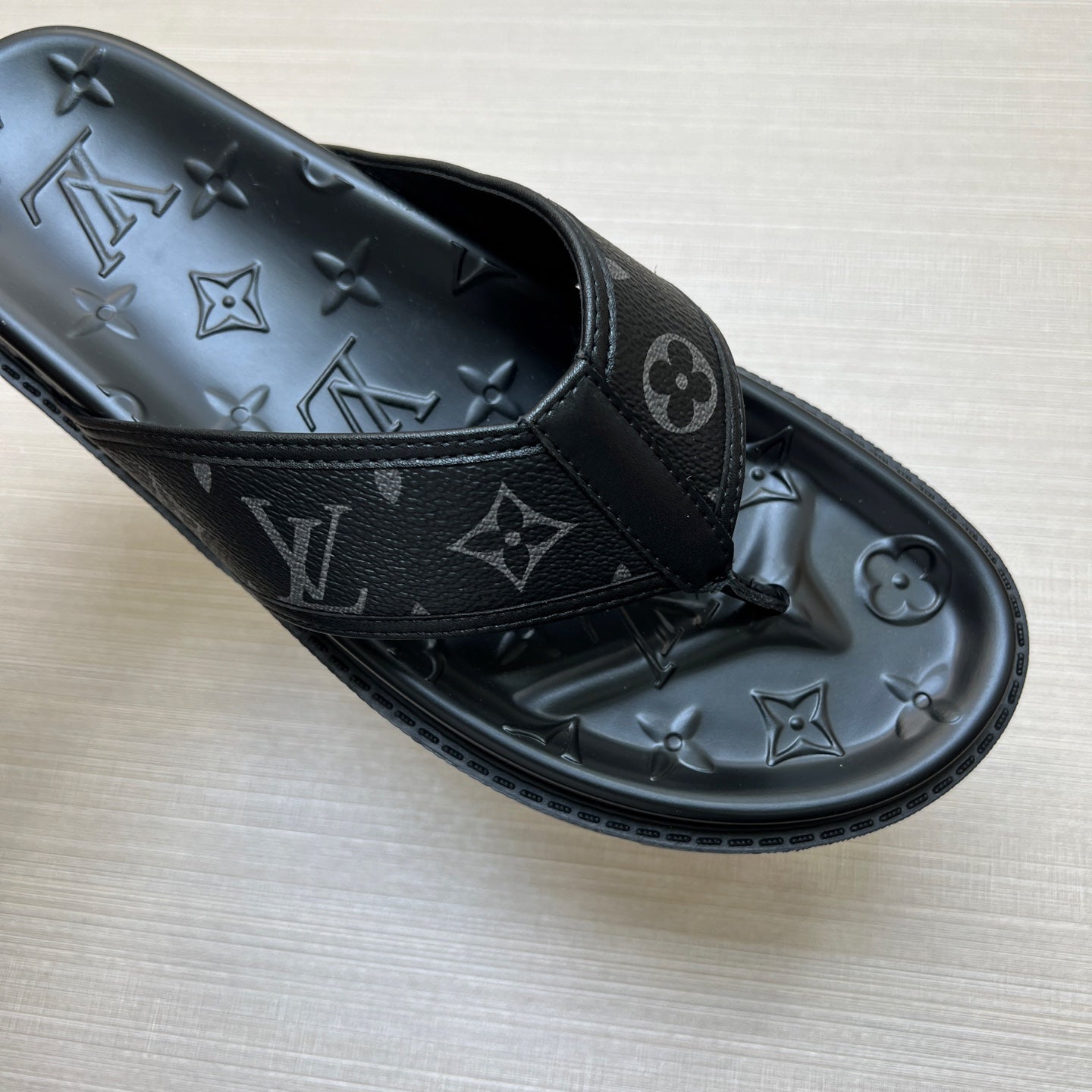 535ZE303Z Popular Slippers