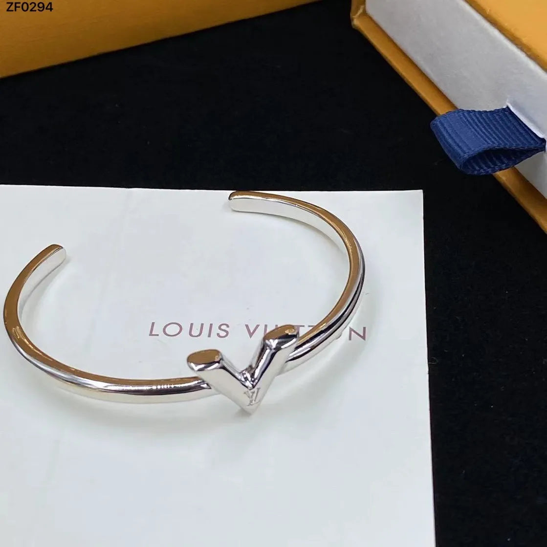 185QE5K  Popular Bracelets