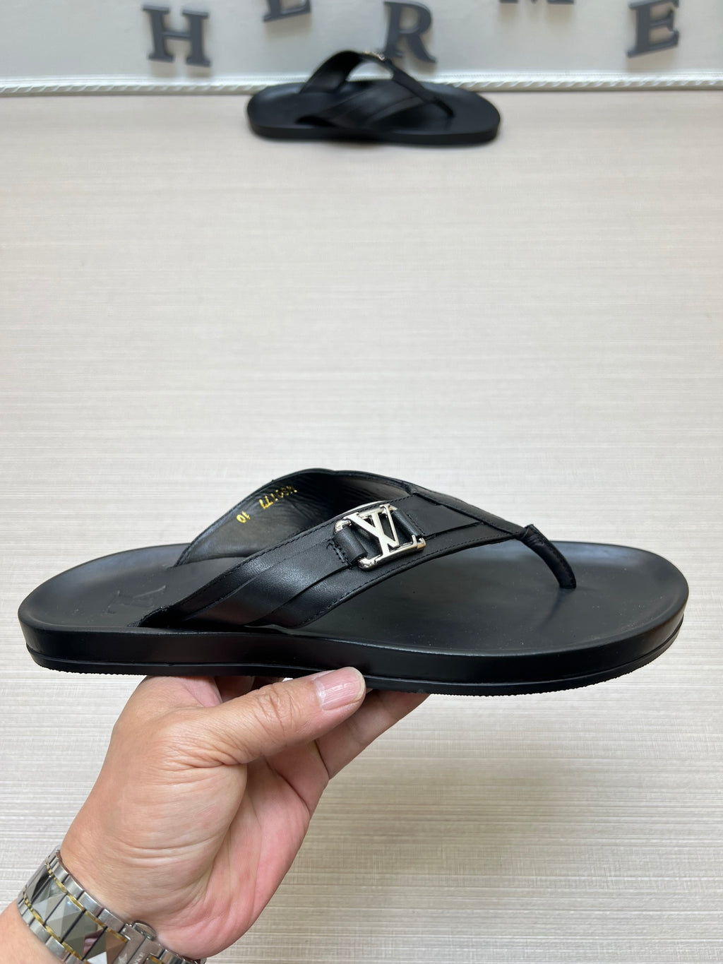 54E86Z Popular slippers