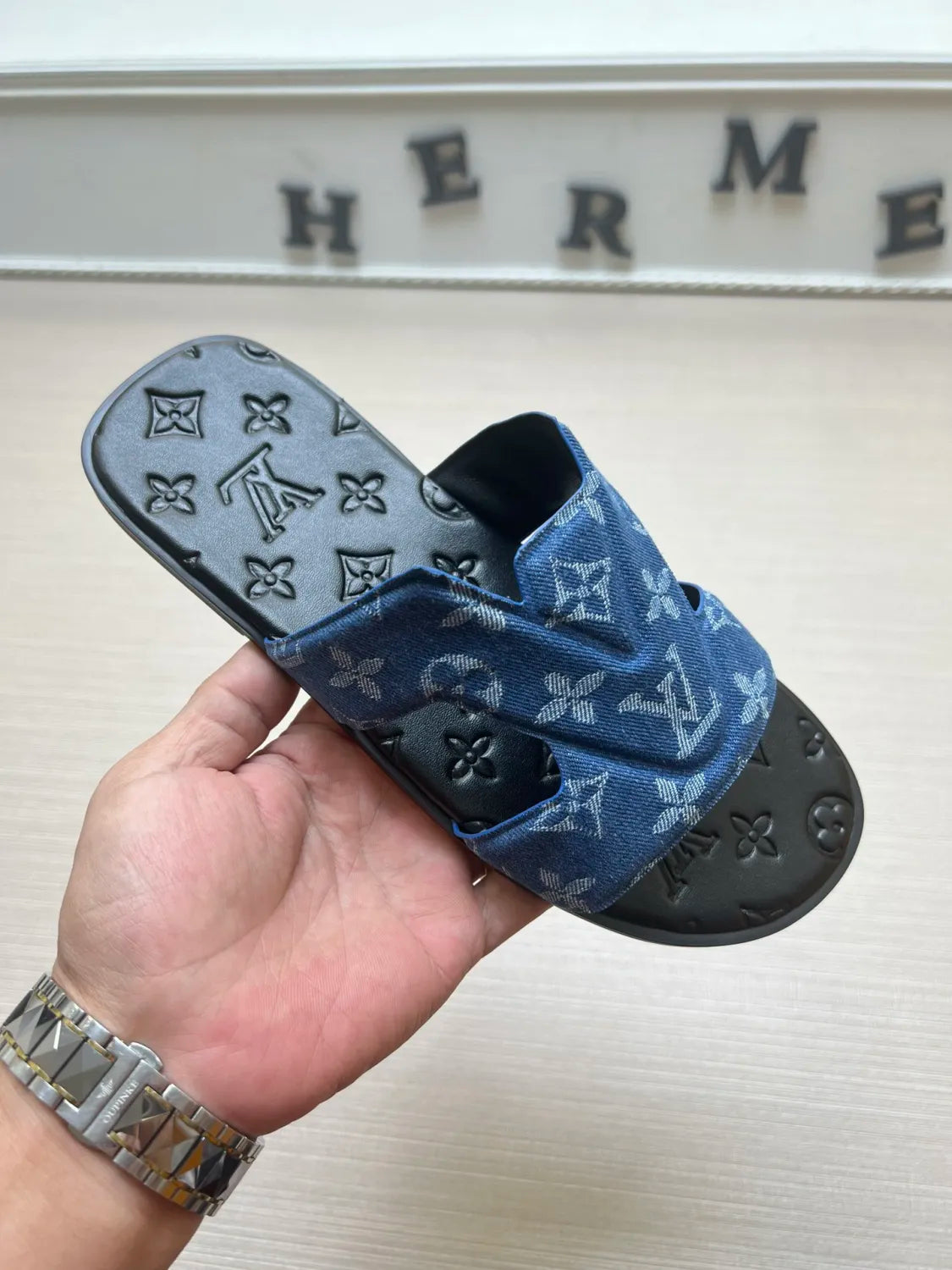 54E28Z Popular slippers