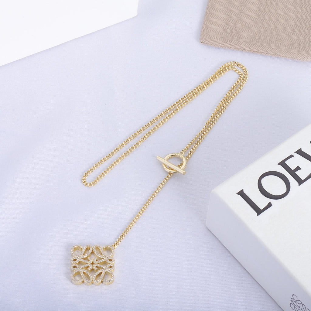 175RA37X Popular    Necklaces
