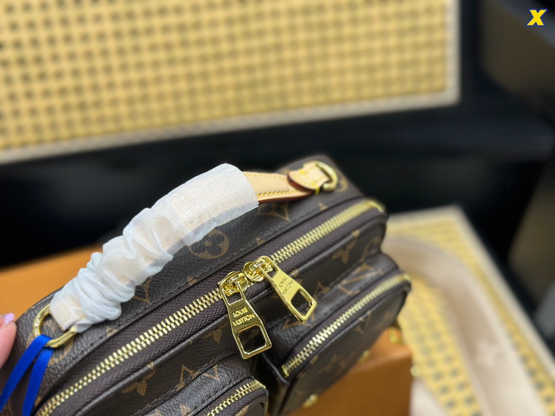 1XE162B Popular  leather bag 