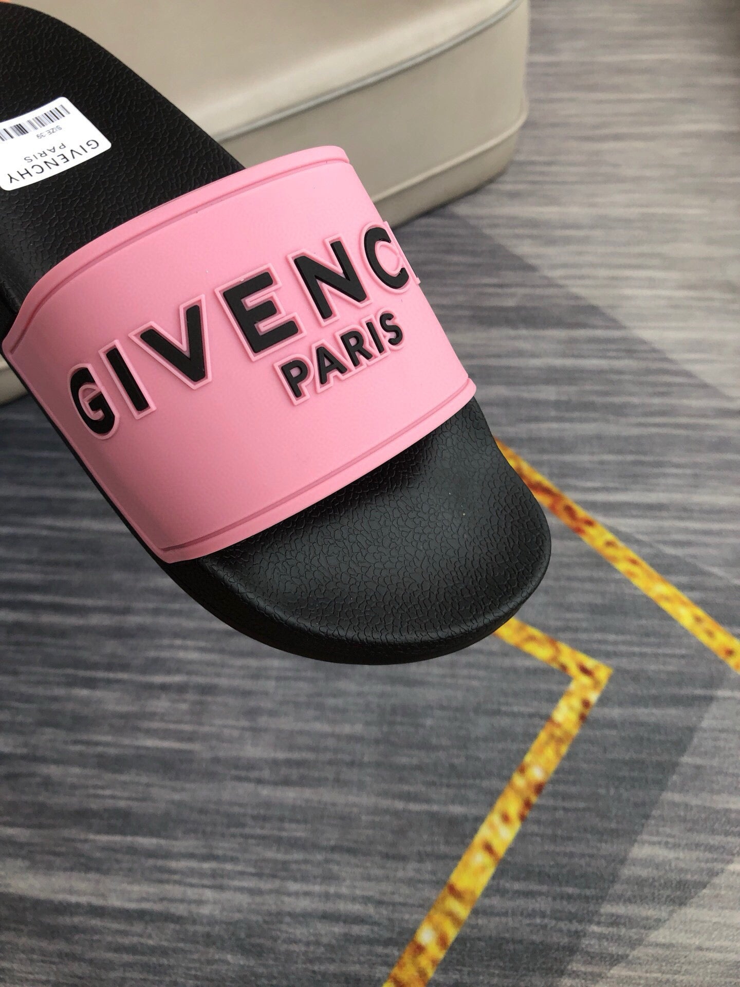 535ZGV265Z Popular Slippers