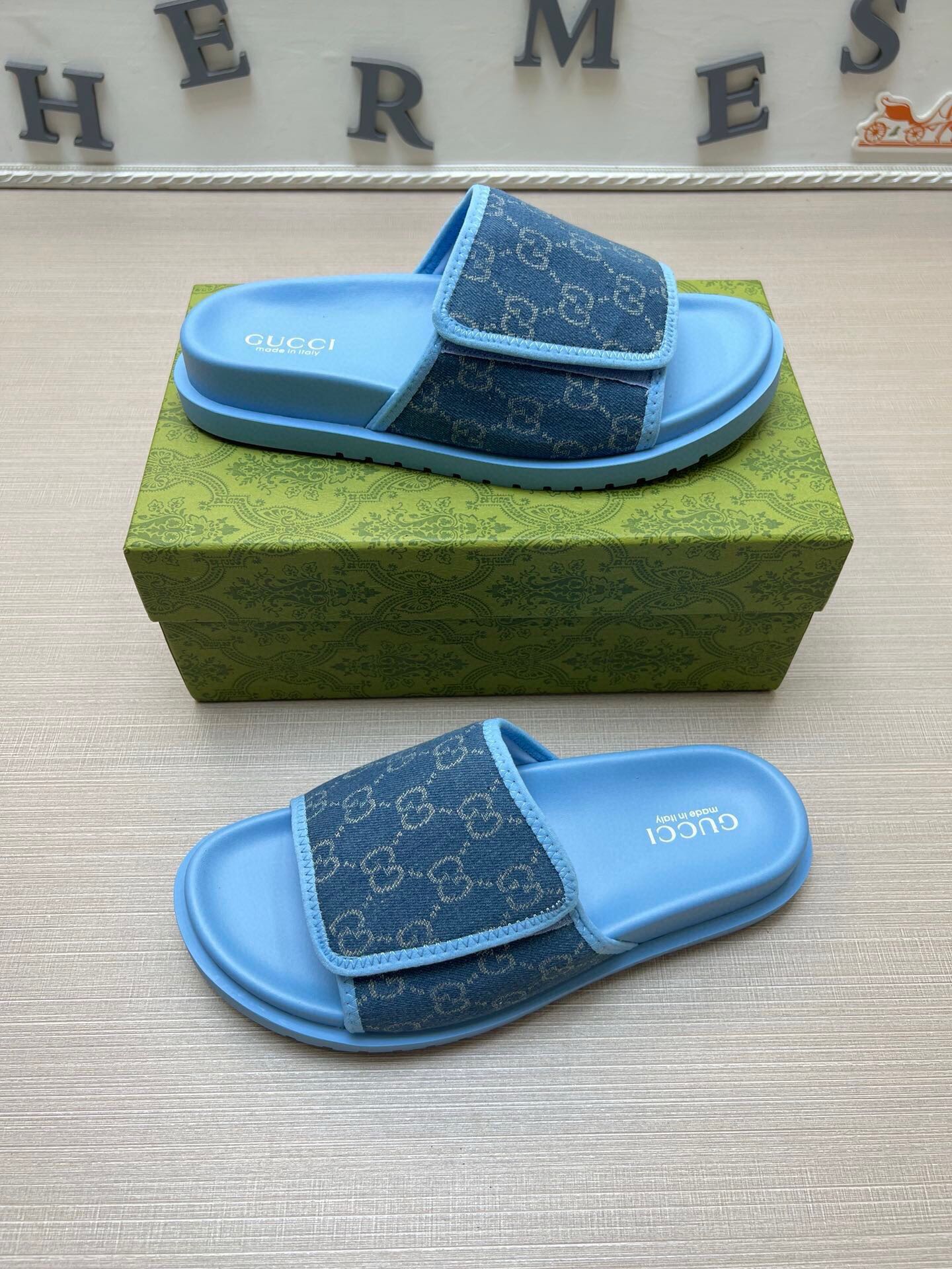 5LB231Z Popular Slippers
