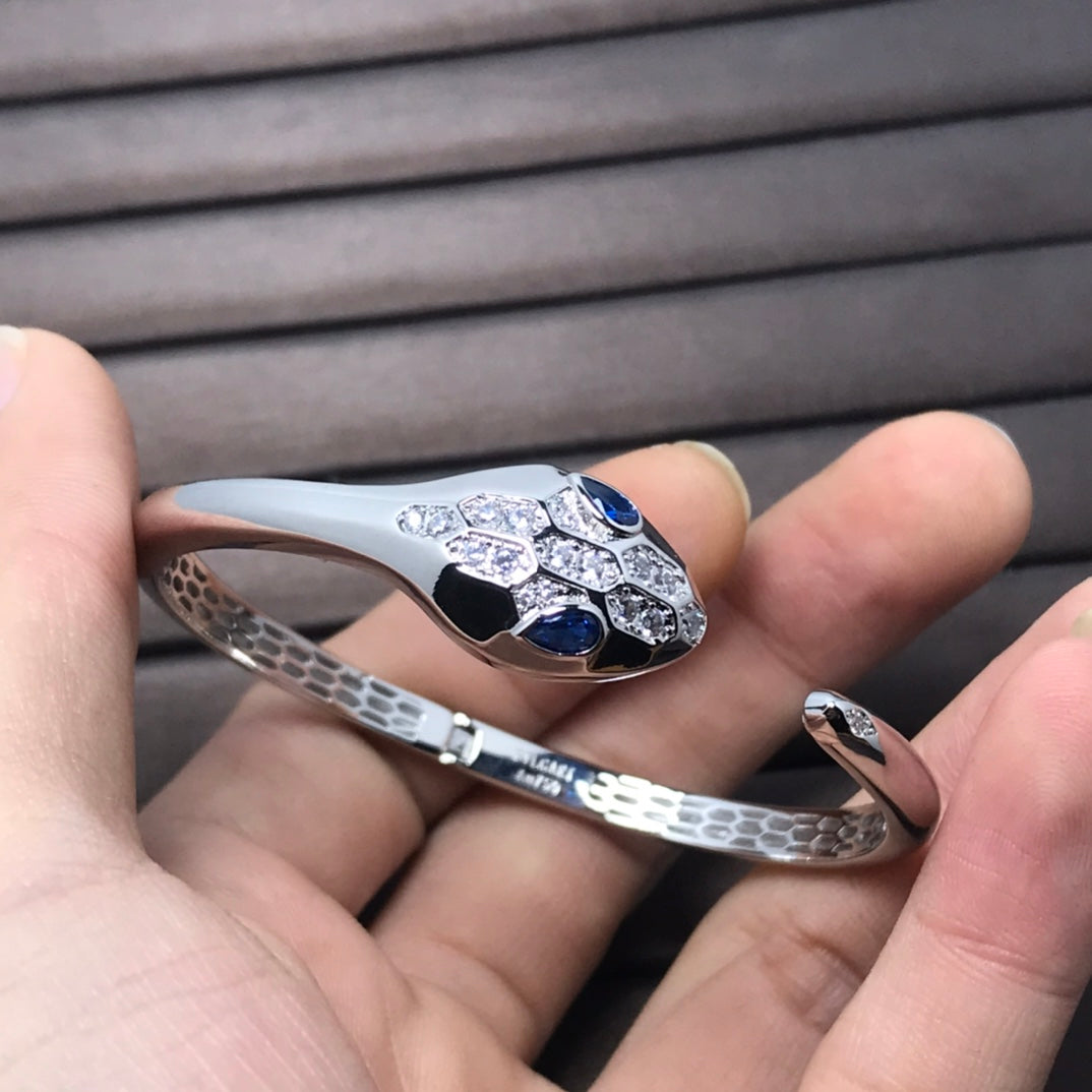 55QS40K  Popular Bracelets