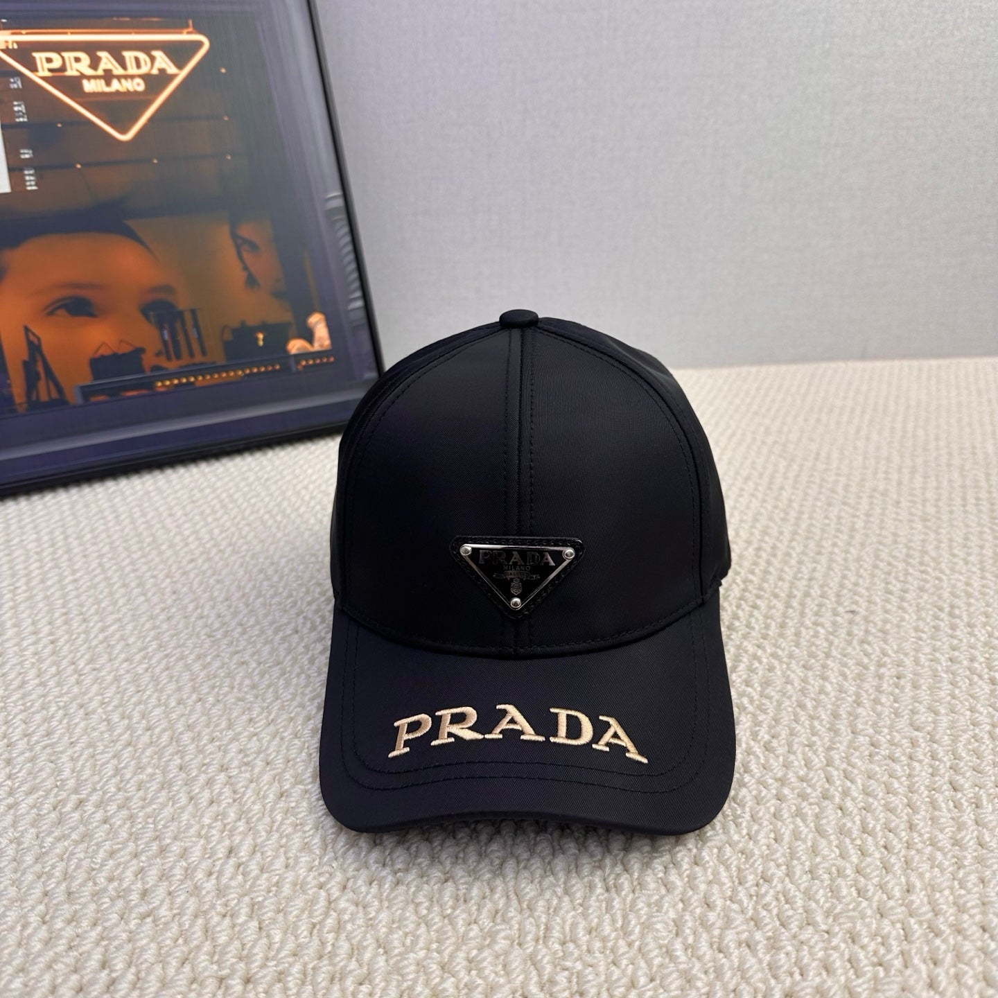 16XP35M Popular hats