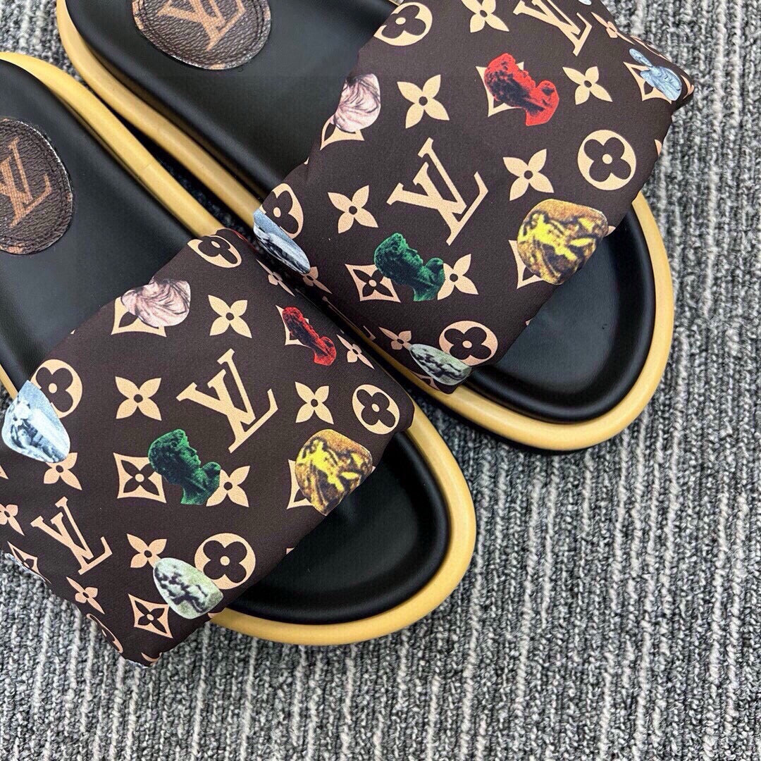 5QE12Z Popular Slippers