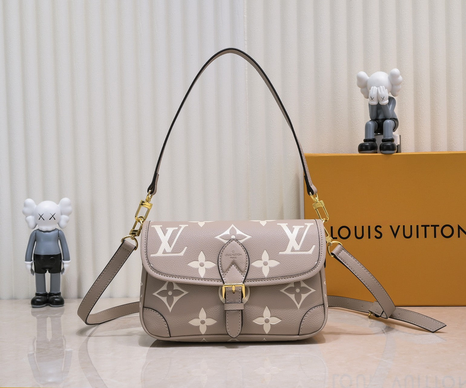 136PE40B Popular leather bag