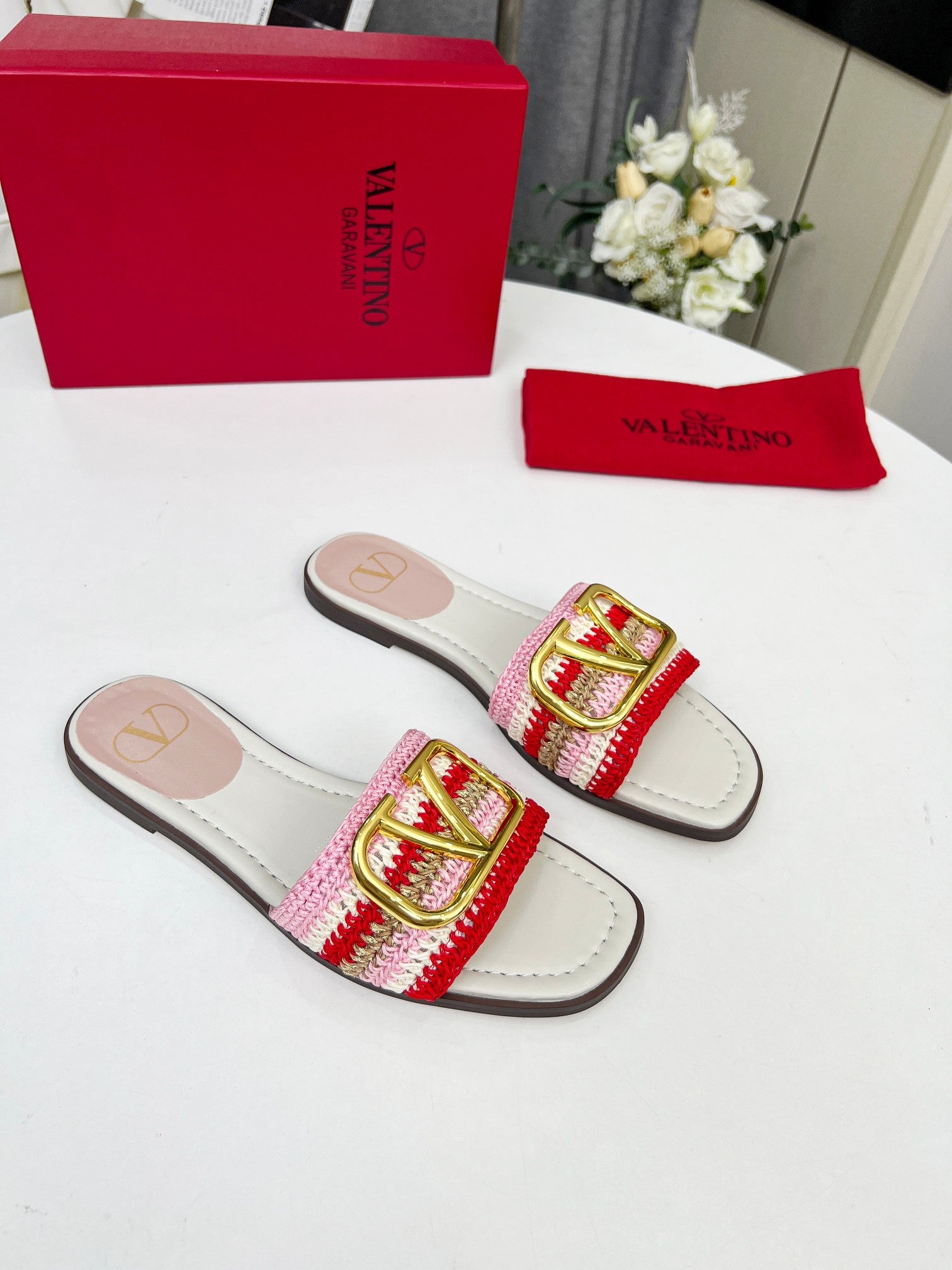 255QVL31Z Popular Slippers