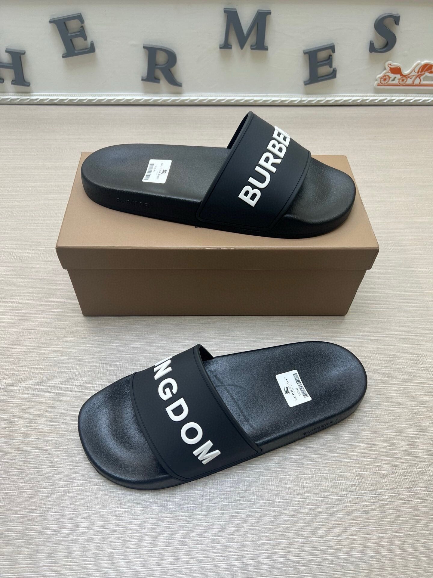535ZR251Z Popular Slippers