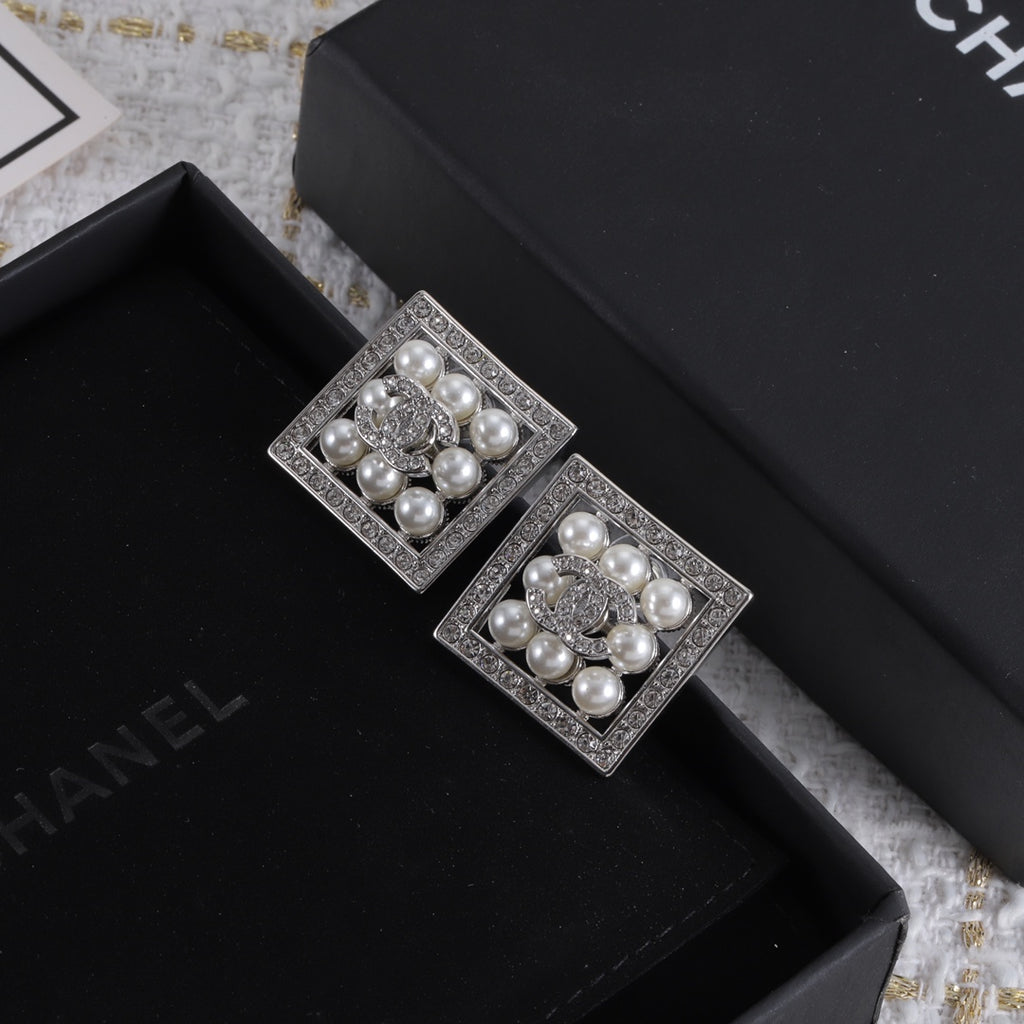 14C376E Popular Earrings