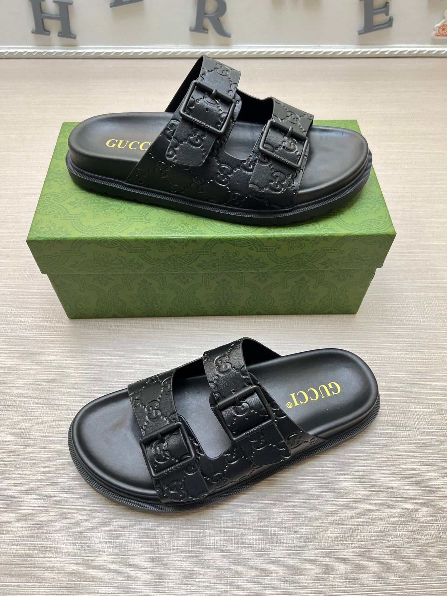54B91Z Popular slippers