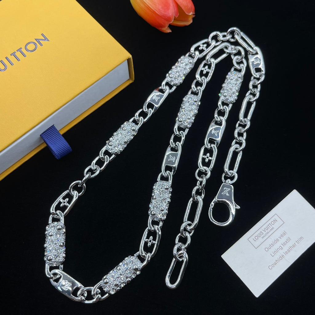 15QE127X Popular Necklace