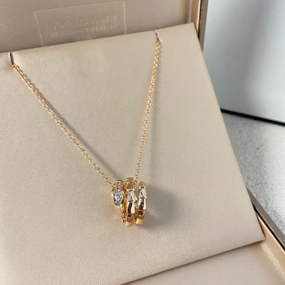 55QS407X Popular Necklaces