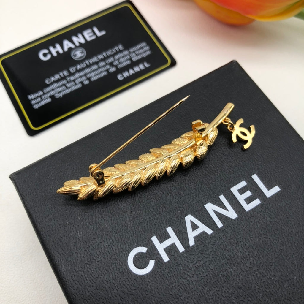 14C875X   Popular Brooch