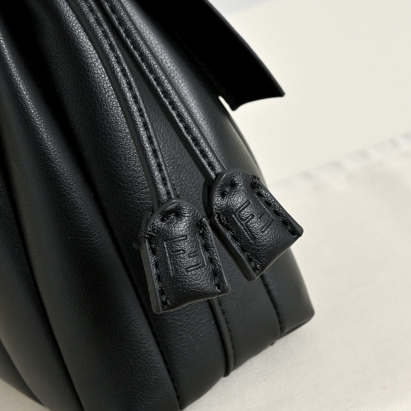 136PF106B Popular leather bag