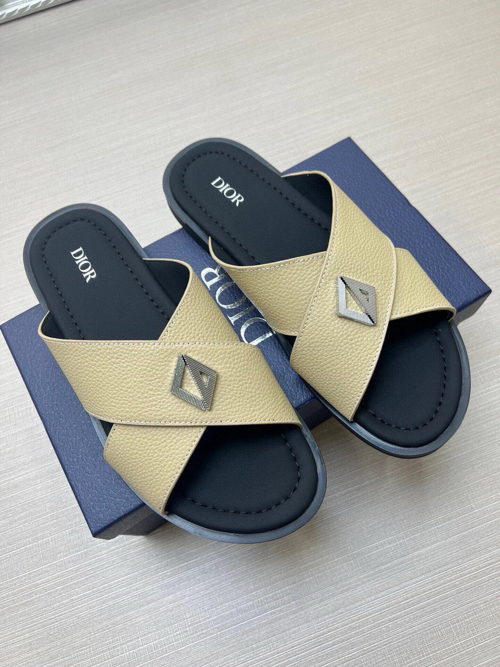 535ZD307Z Popular Slippers
