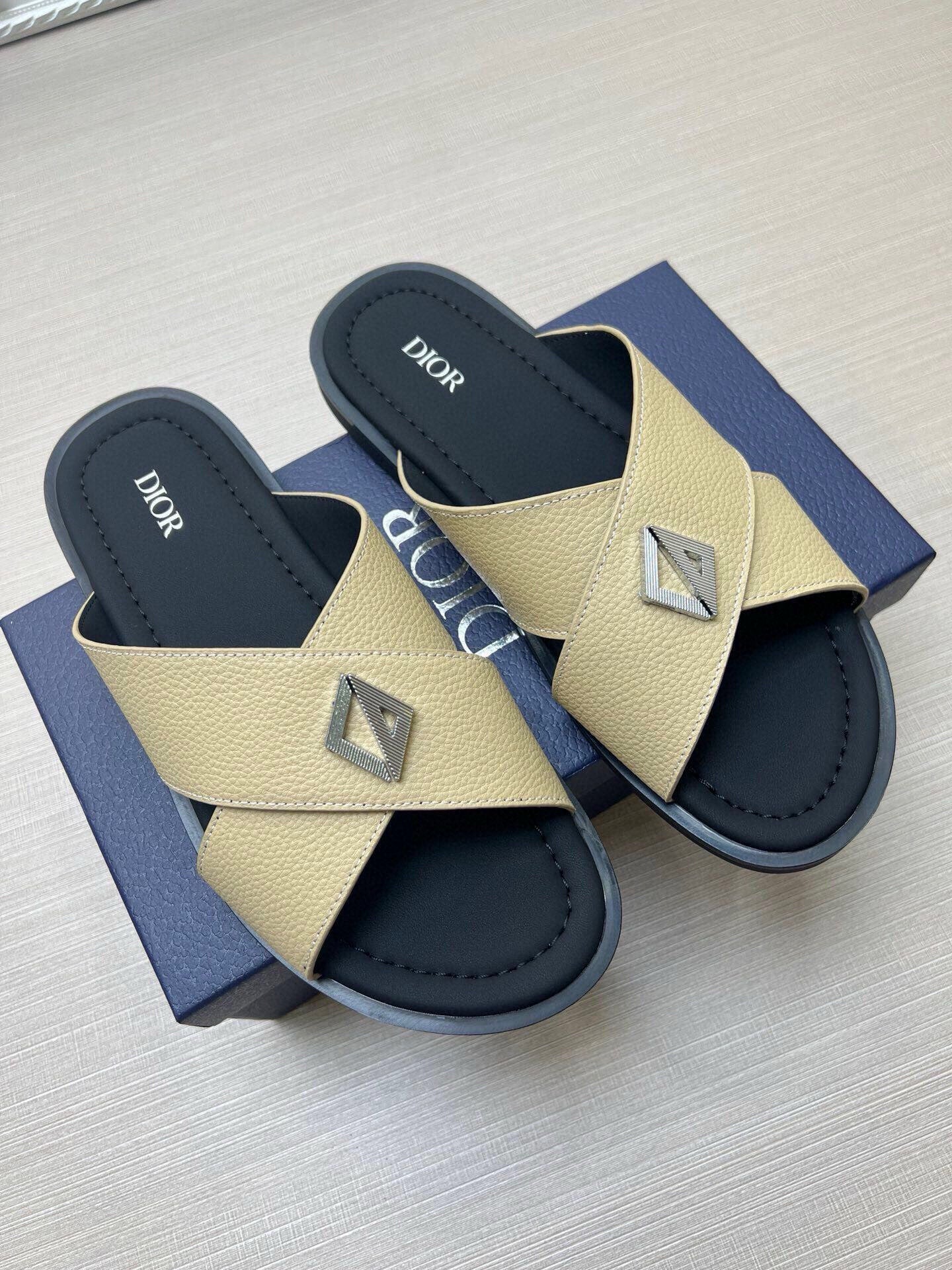 535ZD307Z Popular Slippers