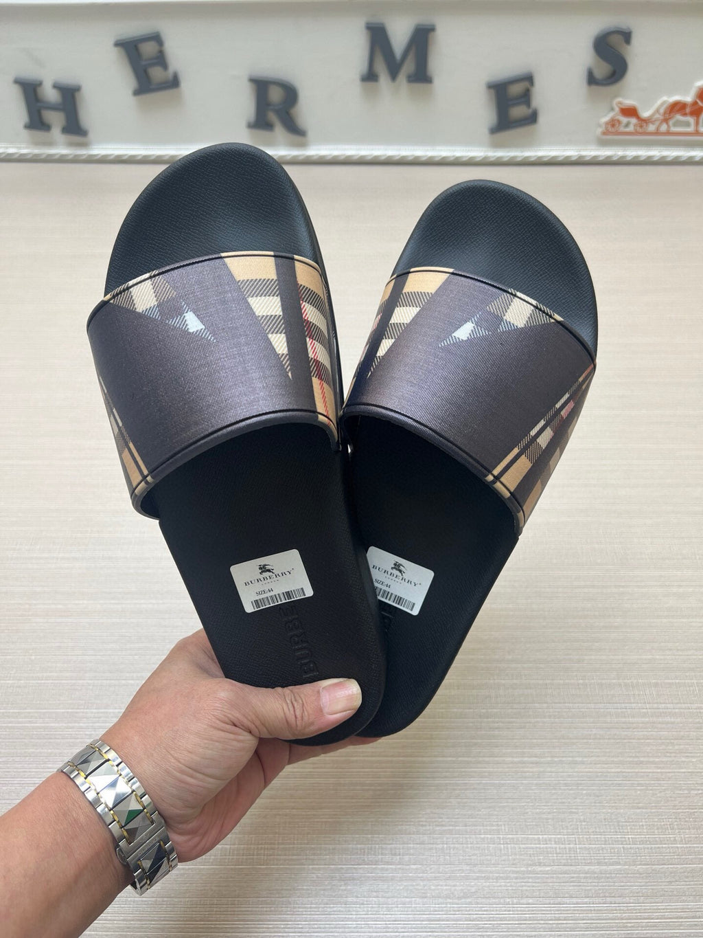 535ZR251Z Popular Slippers