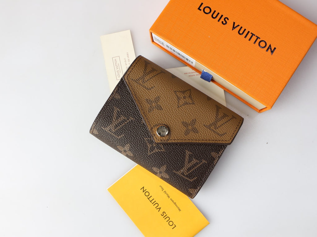 15RE124B Popular leather Wallets