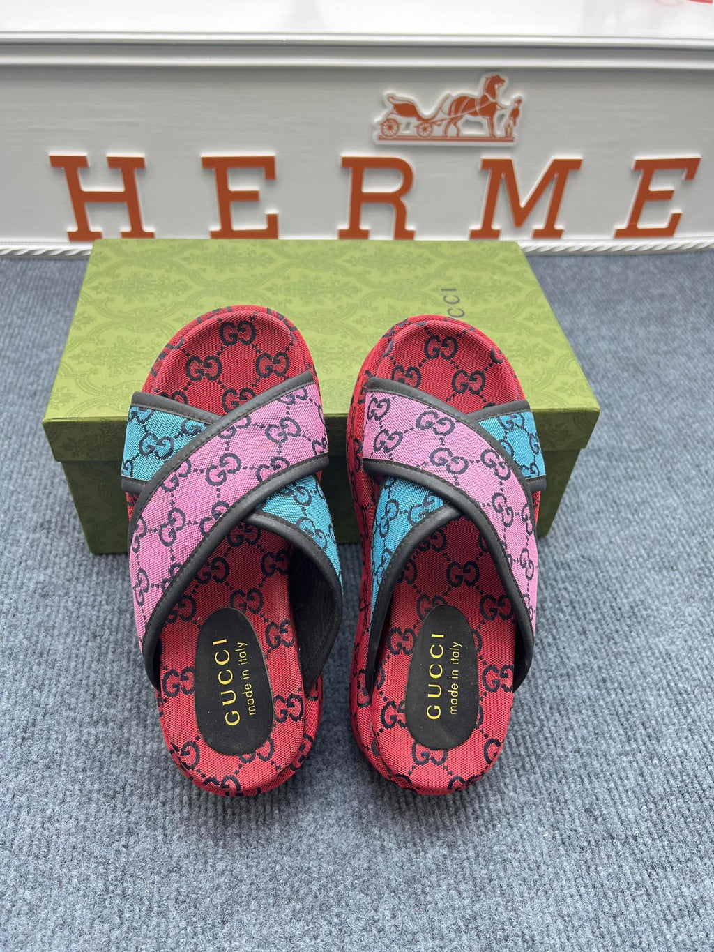 5YB69Z Popular Slippers