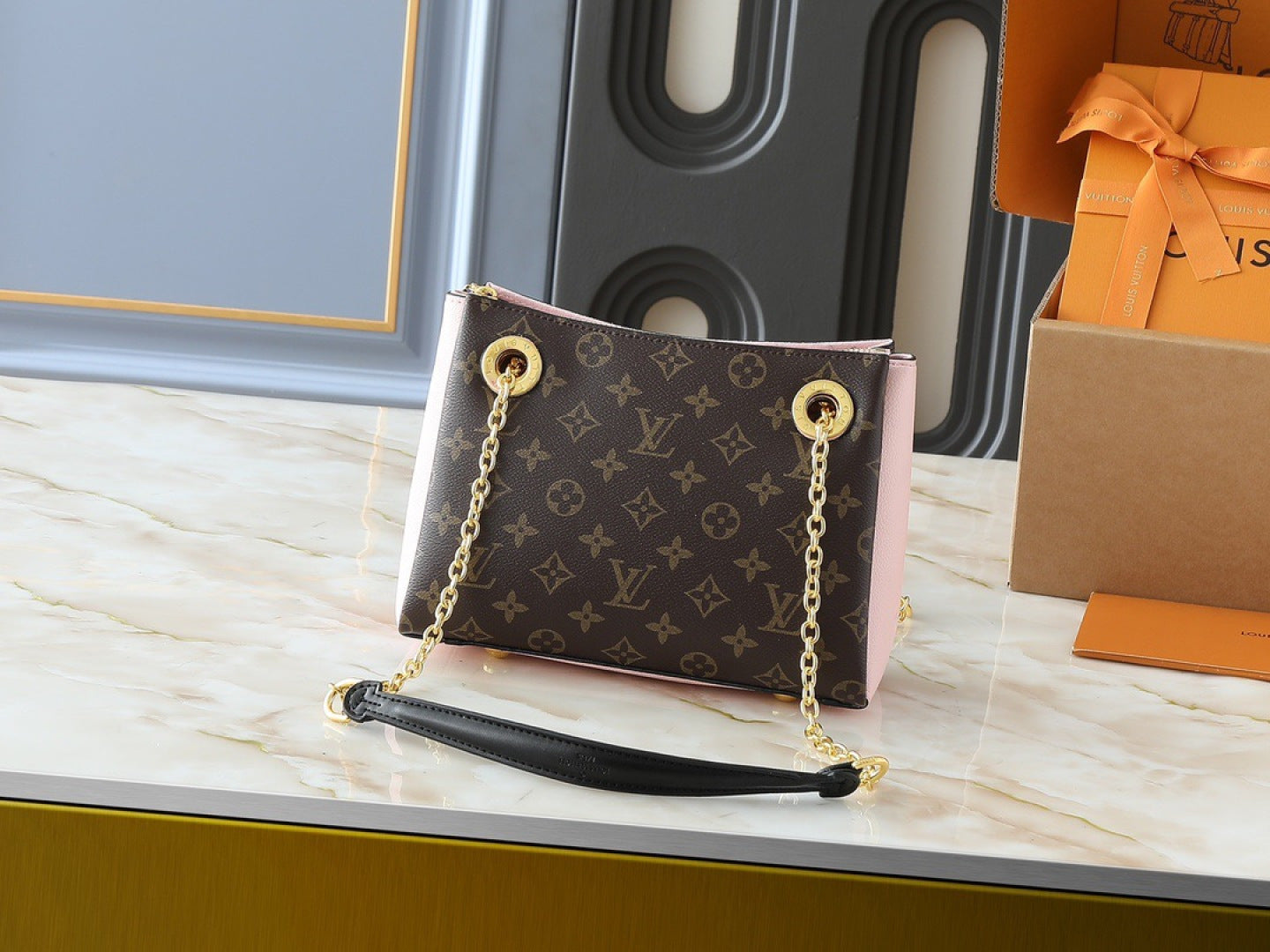 136PE75B Popular leather bag