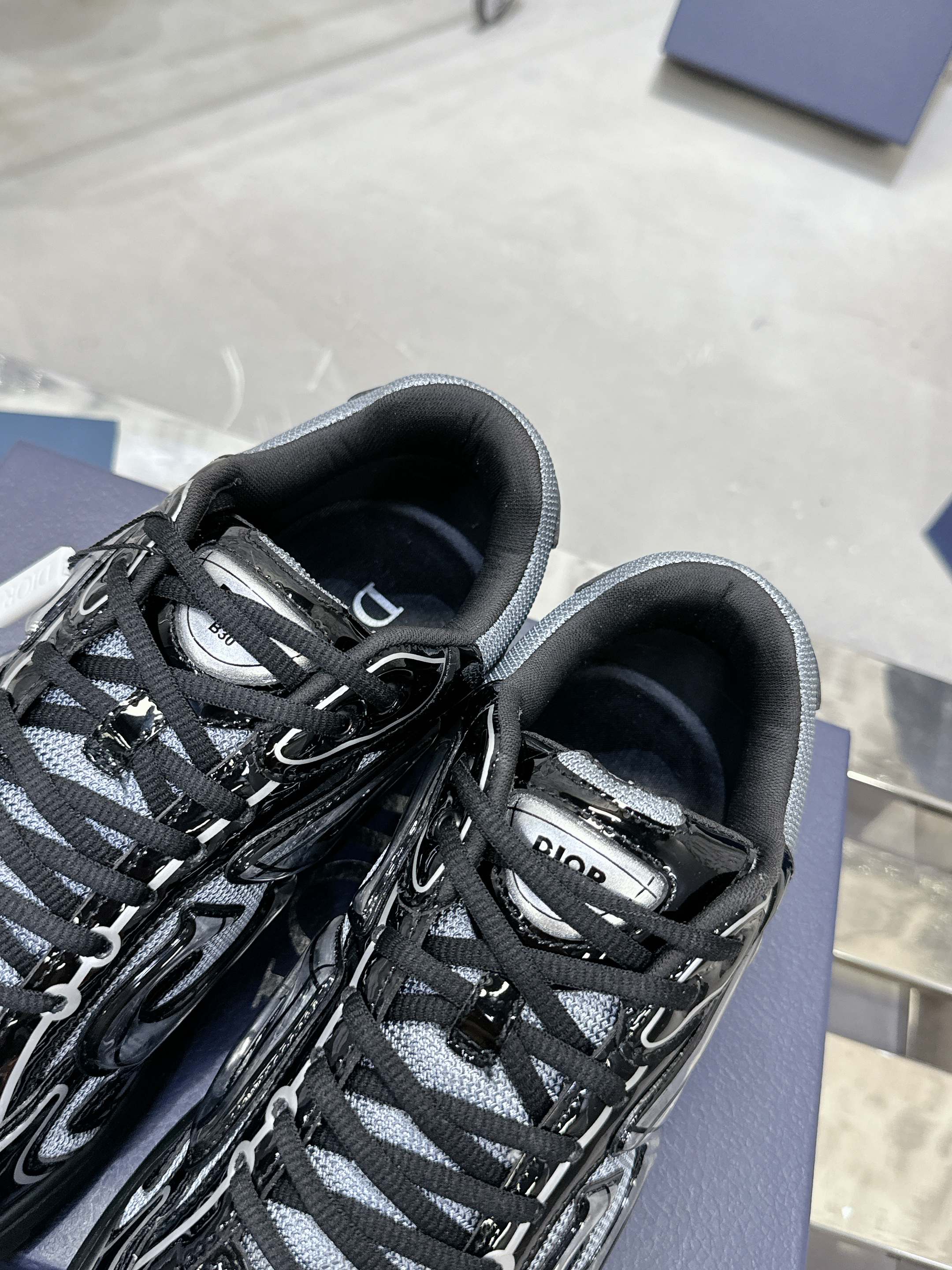 245RD2Z Popular high-quality shoes
