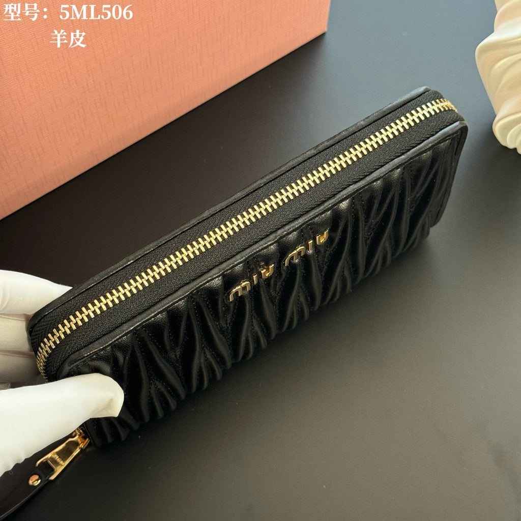 146PA123B Popular leather wallets