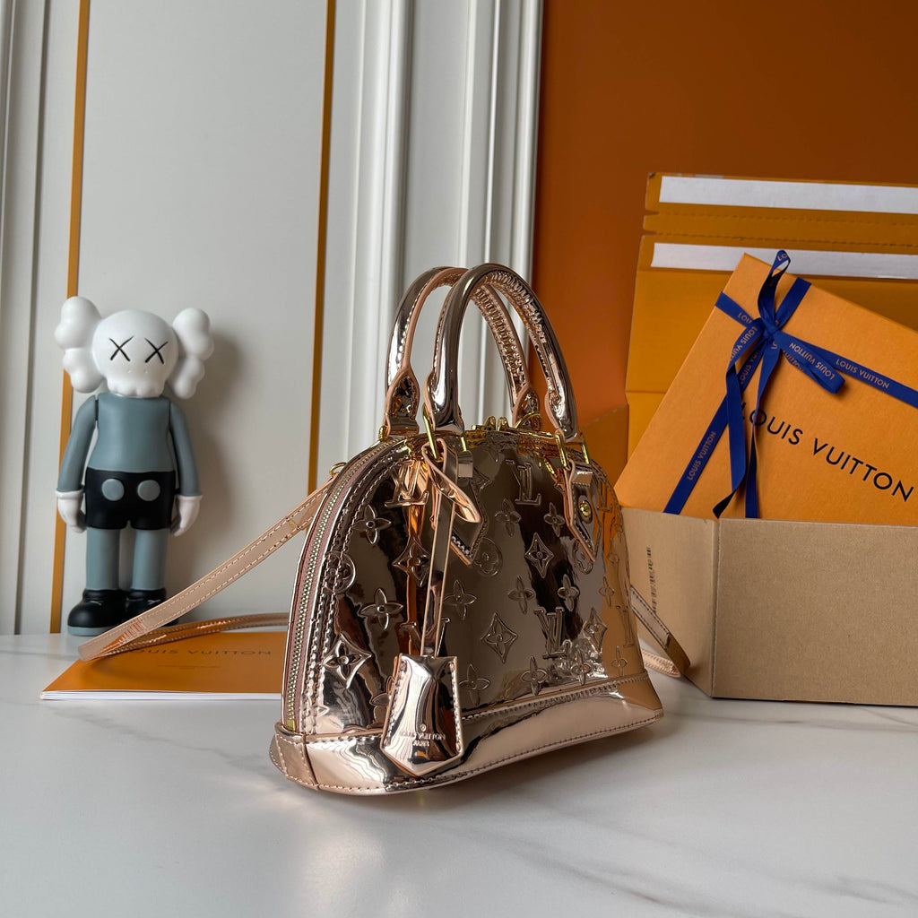 146PE86B Popular leather bag