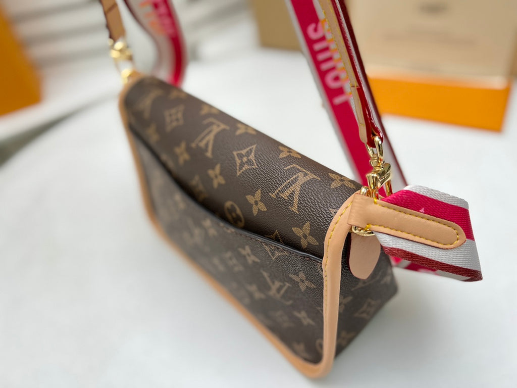 2XE028B Popular leather bag 