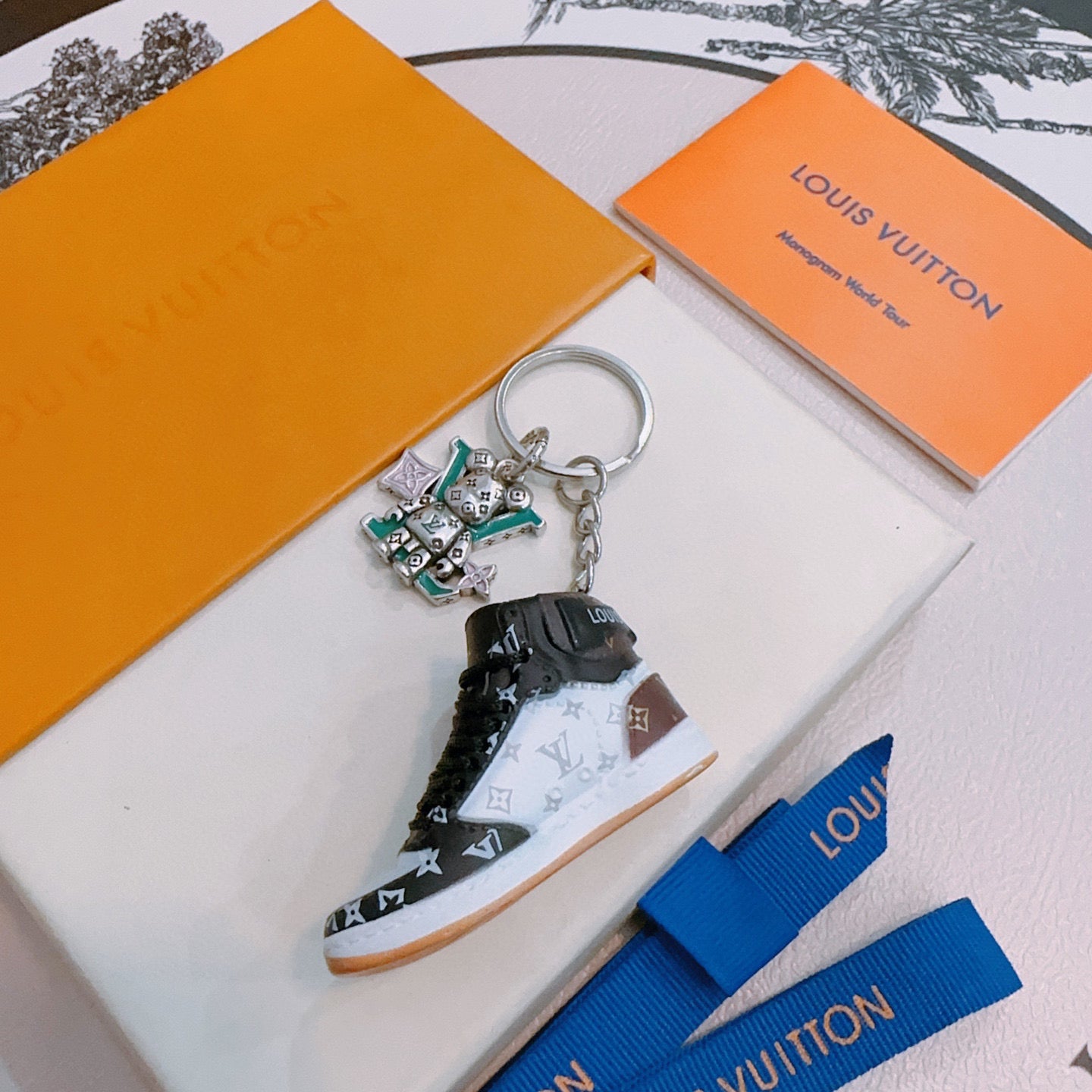 35ZE70A Popular bag 's charms accessories