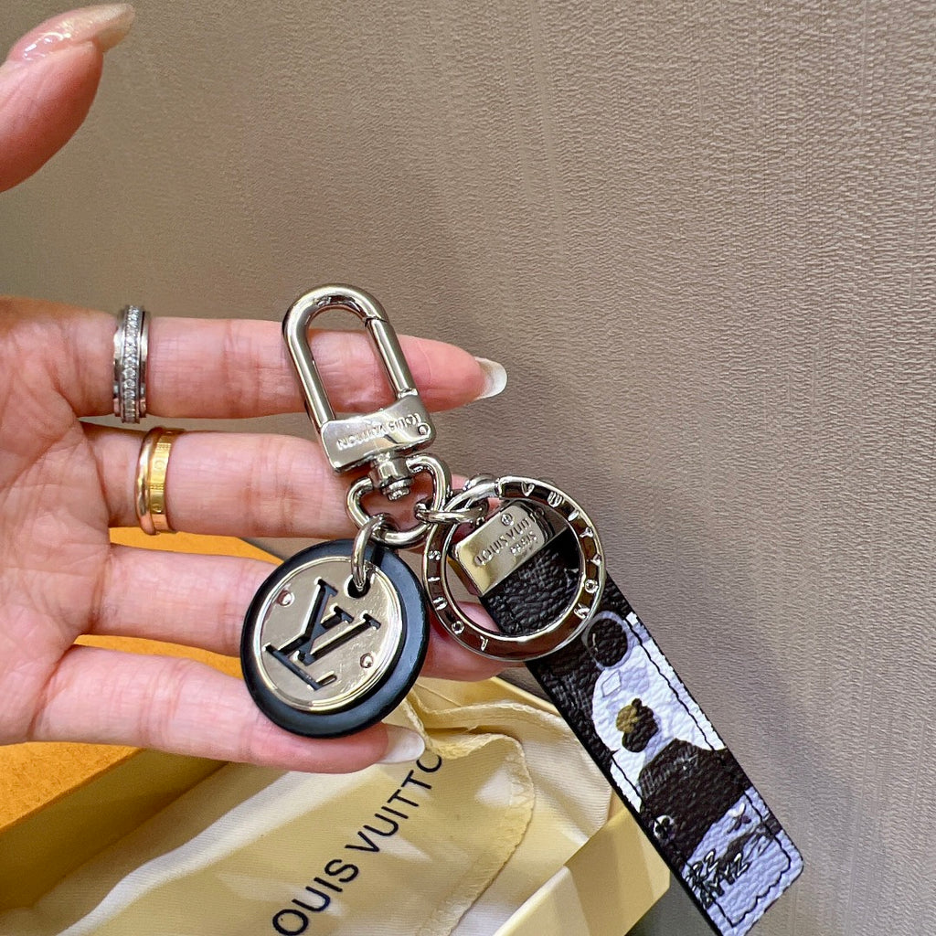 35ZE93A Popular bag 's charms accessories
