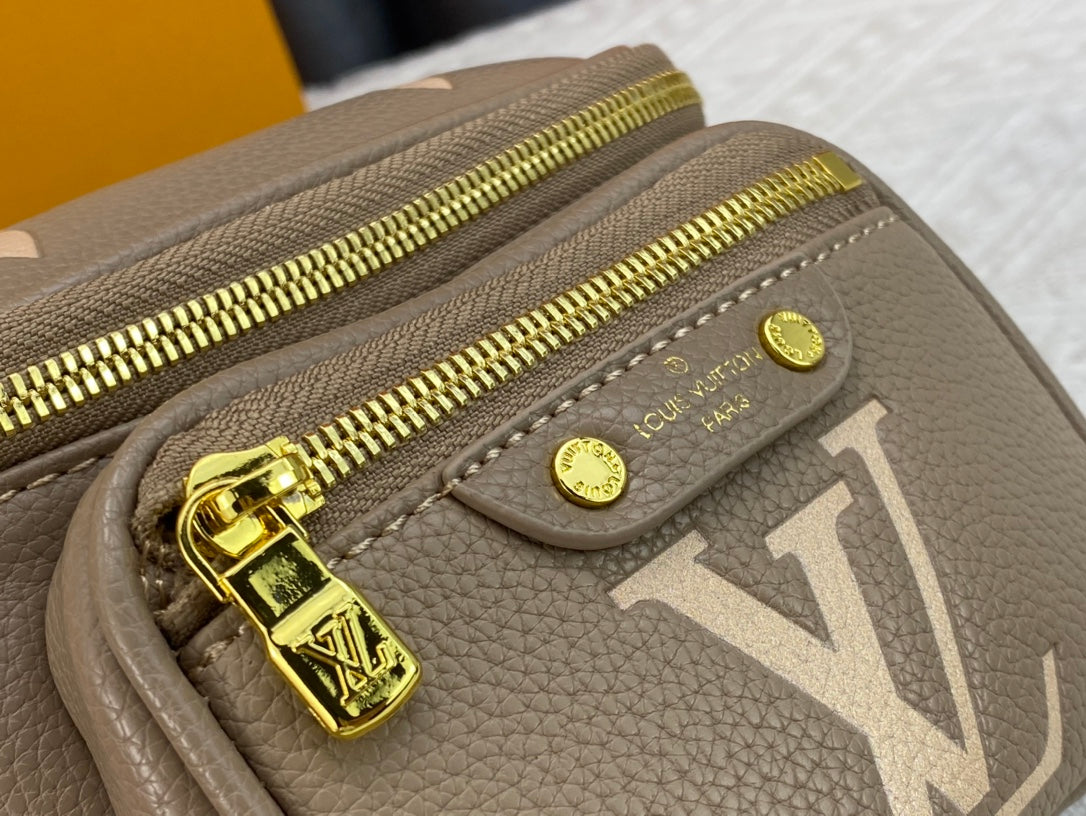 155NE58B Popular   leather bag