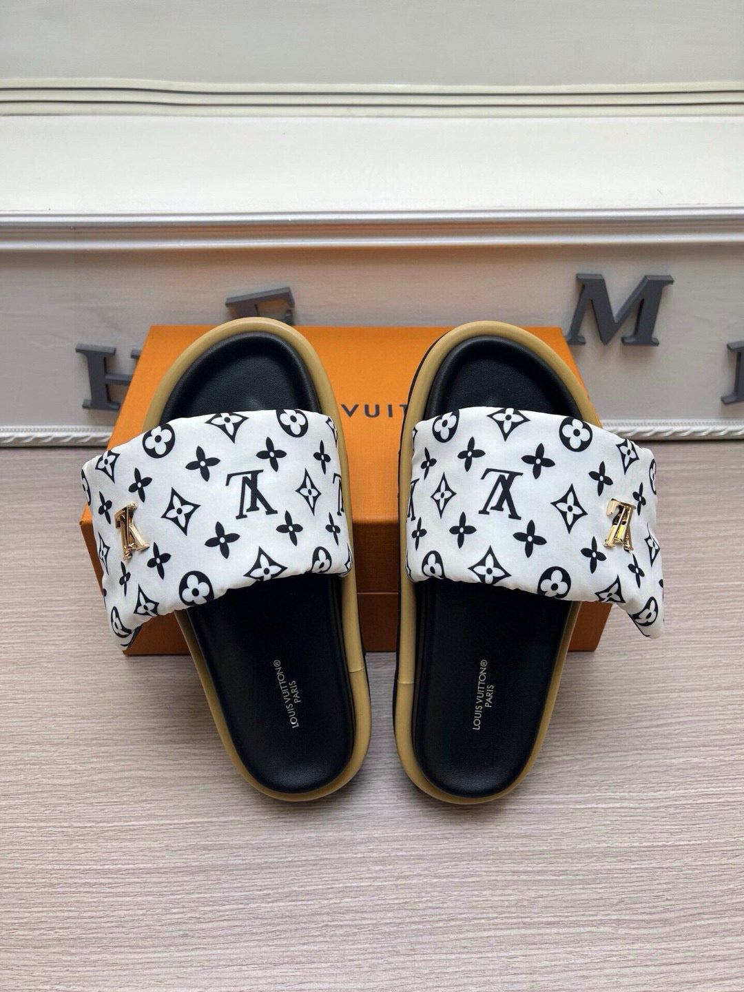 5QE10Z Popular  Slippers