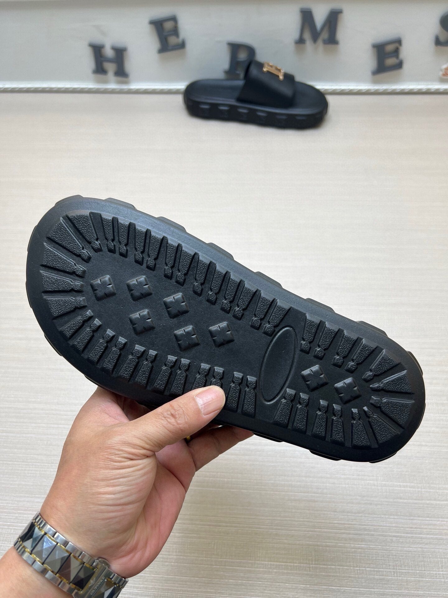54A21Z Popular slippers
