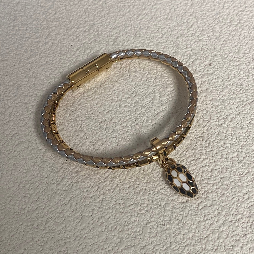55QS50K  Popular  Bracelets