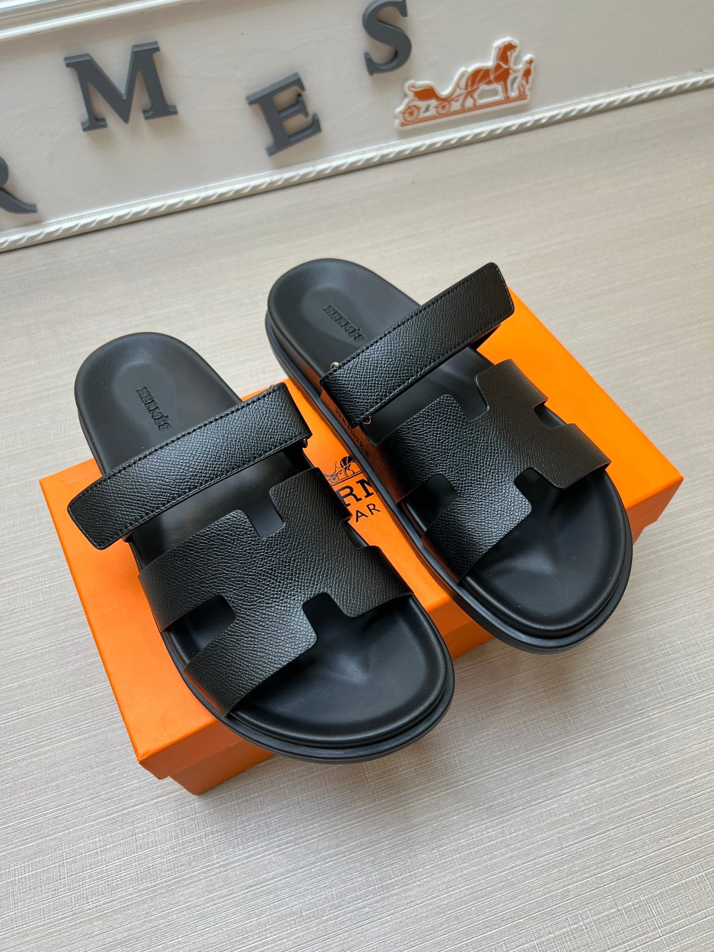 54H1Z Popular slippers