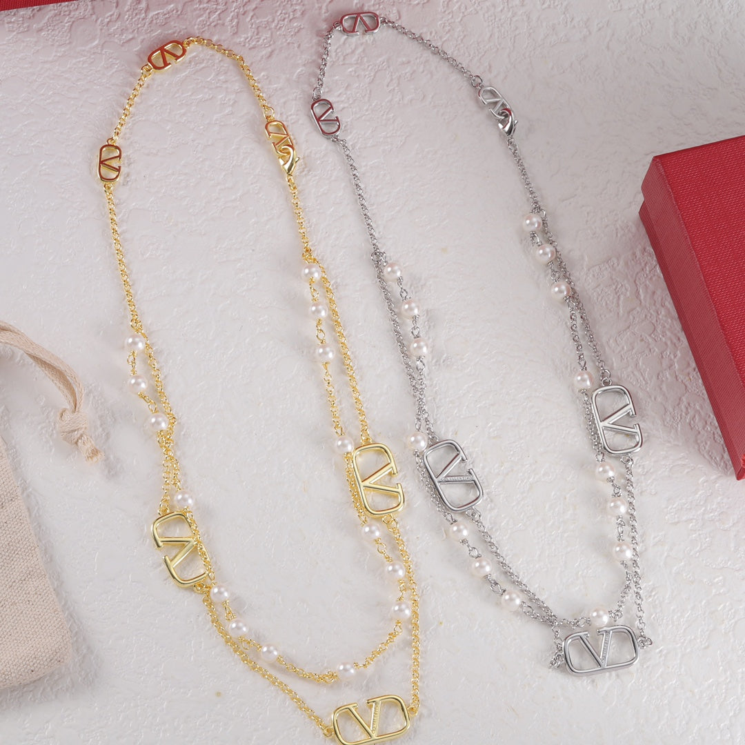 X1N46VL11X Popular Necklaces