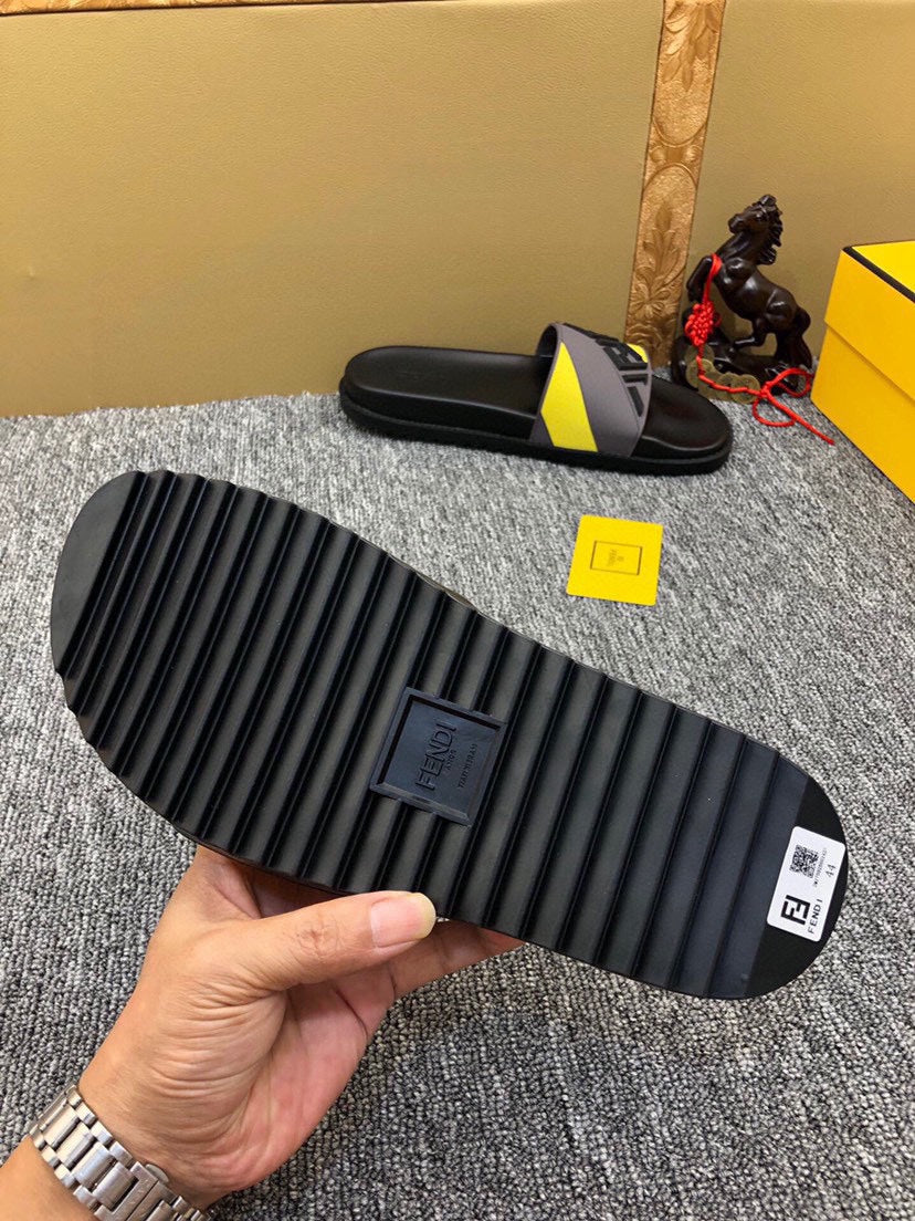 5XF108Z Popular Slippers