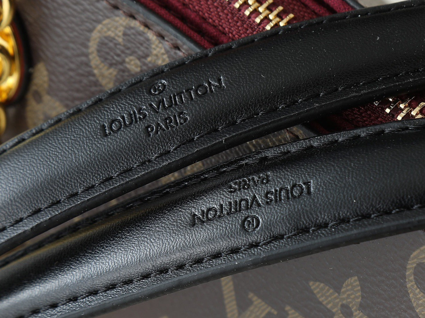 136PE75B Popular leather bag